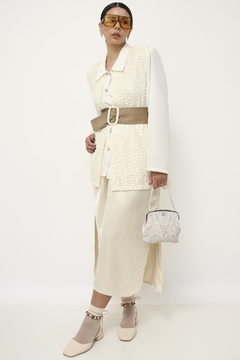 Blazer creme recorte renda frente - loja online