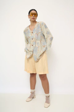 Blazer levinho estampa flores azul - Capichó Brechó