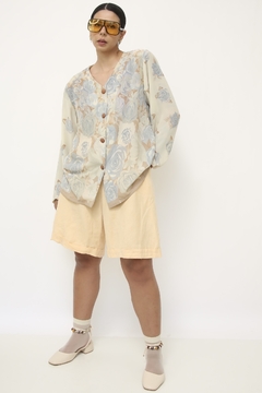 Blazer levinho estampa flores azul na internet