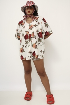 Imagem do Camisa branca flores vermelha ampla longa vintage