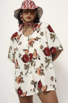 Camisa branca flores vermelha ampla longa vintage