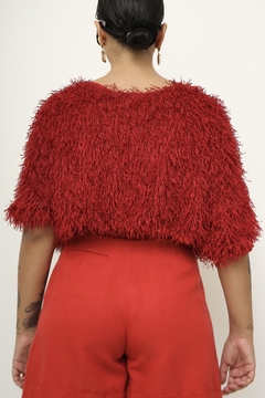 Cropped pelucia vermelho vintage
