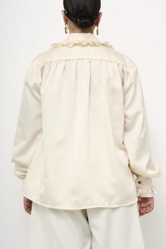 Camisa babados gola e manga bufante vintage