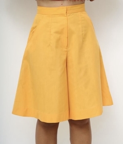 Bermudão amarelo amplo vintage - Capichó Brechó