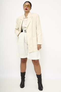Imagem do Blazer creme linho ombreira classico