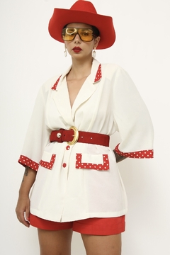 Blazer levinho detalhe poa vermelho - comprar online
