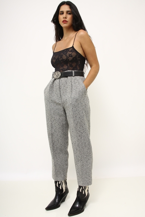 Calça cinza floquinhos vintage