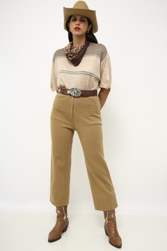 Calça camelo pantacort flare
