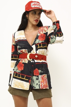 Blazer estampado vintage flores vermelha na internet