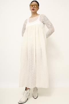Vestido renda amplo estilo penhoar na internet