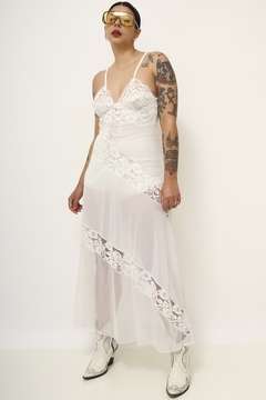 Camisola branca renda midi vintage - Capichó Brechó