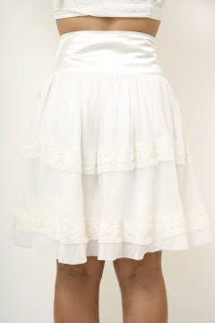 SAIA RODADA BRANCA RENDA ACETINADA na internet