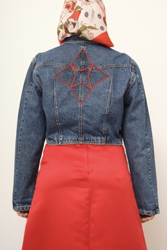 Jaqueta jeans recorte vermelho vintage na internet