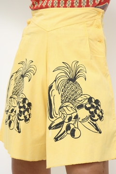 Bermuda frutas vintage amarela na internet