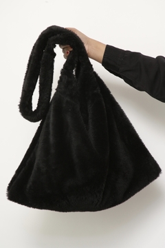 Bolsa WILD HORSE preta pelucia