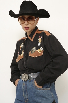 Imagem do Camisa bordada de cowgirl make vintage