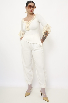 Imagem do Blusa malha com renda vintage
