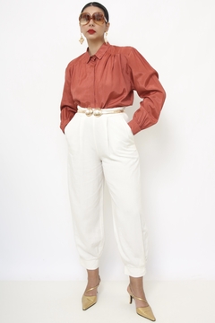 Camisa acetinada telha vintage