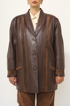 Blazer marrom ombreira classico recorte camurça SANTIAGO - comprar online