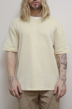 Imagem do Camiseta listras amarela zara