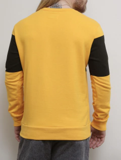 Moletom amarelo preto GUESS - Capichó Brechó