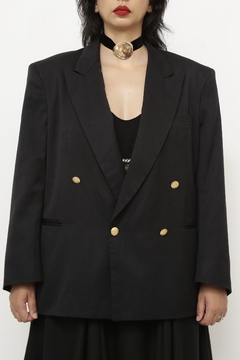 Blazer preto forrado ombreira vintage