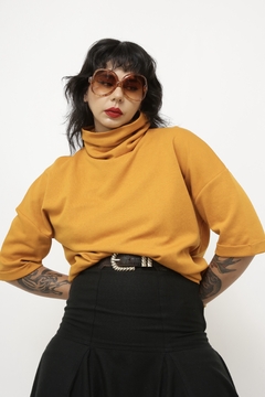 Blusa Zara mostarda gola alta - Capichó Brechó