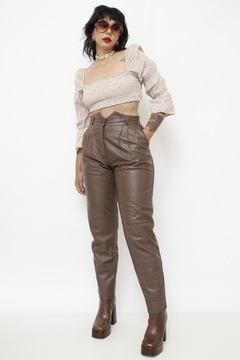 Calça 100% couro marrom cintura alta - comprar online