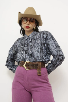 Imagem do Camisa seda azul estampada