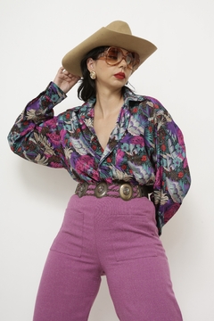 Camisa estampada flores roxa - comprar online