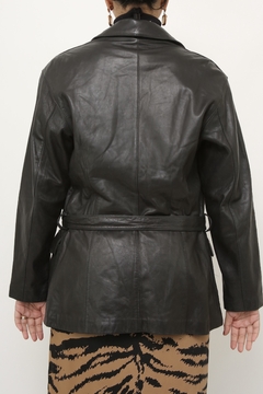 Casaco couro cinto vintage 70´s preto - loja online