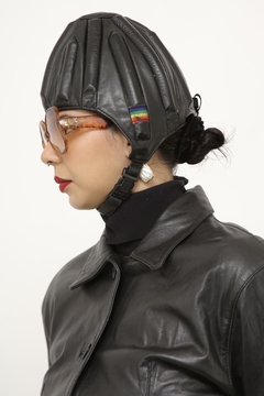 capacete couro vintage forrado na internet
