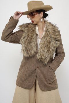 Blazer marrom vintage com gola removivel