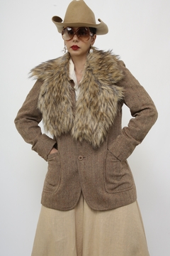 Imagem do Blazer marrom vintage com gola removivel