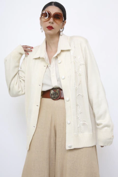 Imagem do Cardigan creme bordado vintage
