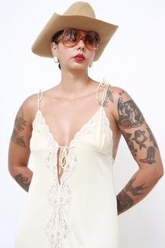 Camisola longa off white renda amarração