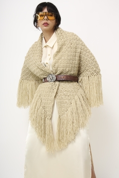 Poncho vintage creme franjas na internet