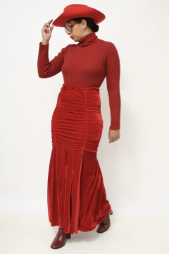 Saia veludo molhado vermelha fenda