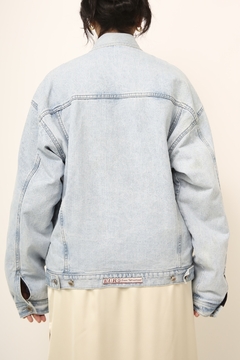 Jaqueta jeans clara forro matelasse euro jeans - Capichó Brechó