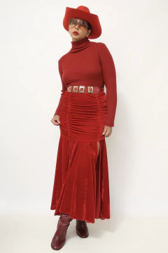 Saia veludo molhado vermelha fenda