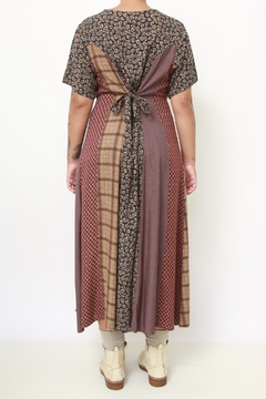 Vestido midi western flores viscose - loja online