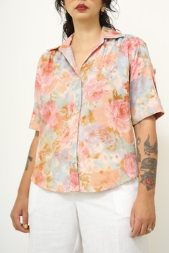 Camisa rosa com azul manga curta - Capichó Brechó