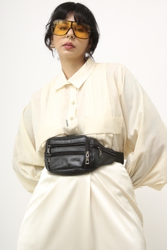 Pochete 100% couro preta classica - loja online