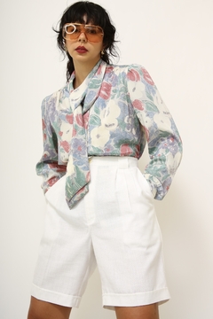 Imagem do Camisa manga longa azul flores gravata