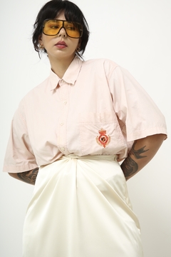 Camisa rosa bordado bolso classica na internet