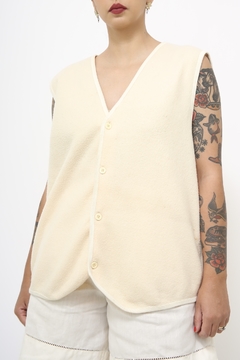 Colete creme vintage classico na internet