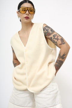 Colete creme vintage classico - Capichó Brechó