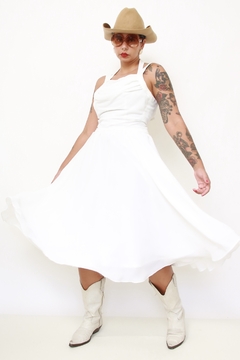 Vestido branco midi chiffon