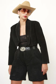 Jaqueta cropped couro camurça - comprar online