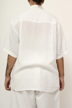 Camisa branca linho vintage bolso - Capichó Brechó